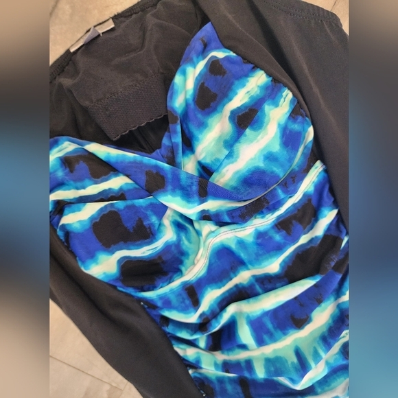 AVENUE bathing suit top NWT SZ 16 PERFECT COVERAGE - Picture 4 of 4